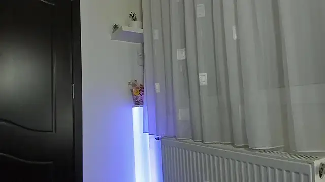 Anahi1993 online show from 02.02.25