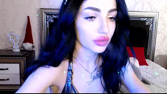 NancyLovee  online show from 01.03.25