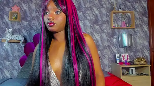 EMMAPARISS online show from 11.18.25