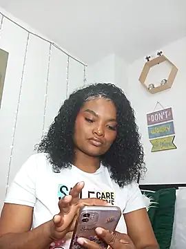 gianna smith online show from 10.16.25