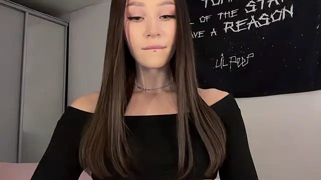 ur molly online show from 04.02.26