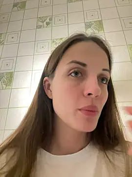 Snapshot of AmiLavs chatting on 12.09.24 AmiLavs online show from 12.09.24