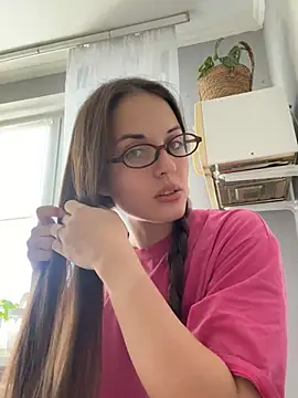 Snapshot of AmiLavs chatting on 02.09.25 AmiLavs online show from 02.09.25