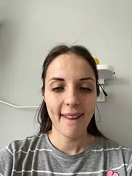 Snapshot of AmiLavs chatting on 03.05.25 AmiLavs online show from 03.05.25