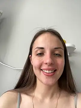 Snapshot of AmiLavs chatting on 03.09.25 AmiLavs online show from 03.09.25