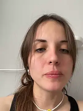 Snapshot of AmiLavs chatting on 03.16.25 AmiLavs online show from 03.16.25