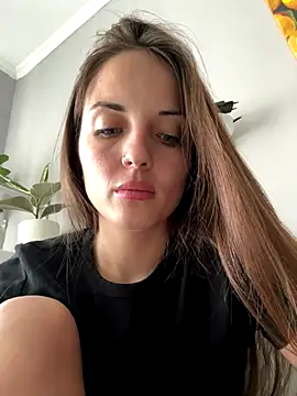 Snapshot of AmiLavs chatting on 11.08.25 AmiLavs online show from 11.08.25