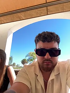 MrAndMrsSavage online show from 04.12.26