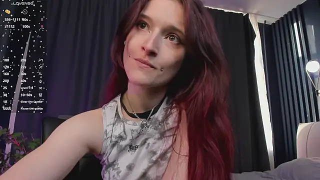 Snapshot of J_Hunter_ chatting on 02.04.25 J Hunter online show from 02.04.25