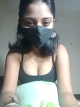 Snapshot of HotKhushi13 chatting on 12.10.24 HotKhushi13 online show from 12.10.24