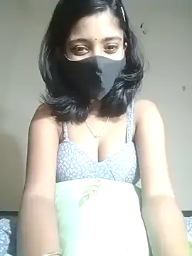 Snapshot of HotKhushi13 chatting on 12.22.24 HotKhushi13 online show from 12.22.24