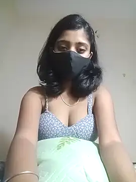 Snapshot of HotKhushi13 chatting on 12.22.24 HotKhushi13 online show from 12.22.24