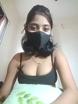 Snapshot of HotKhushi13 chatting on 01.01.25 HotKhushi13 online show from 01.01.25