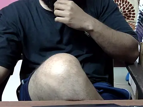 Snapshot of HotKhushi13 chatting on 12.17.25 HotKhushi13 online show from 12.17.25