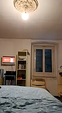 Snapshot of VanessaBraun chatting on 12.13.24 VanessaBraun online show from 12.13.24