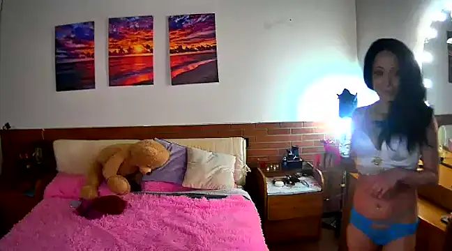 Snapshot of VanessaBraun chatting on 02.13.25 VanessaBraun online show from 02.13.25