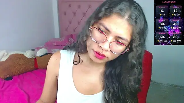 Cynthia hazel online show from 03.05.25