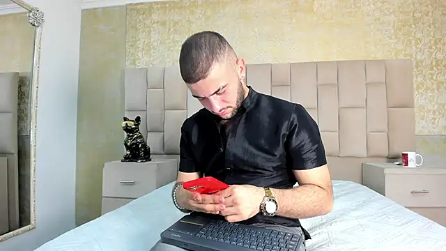 MaximusDick1  online show from 10.25.25