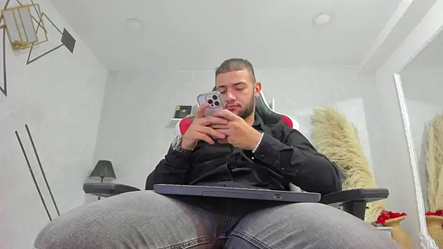 MaximusDick1  online show from 05.16.26