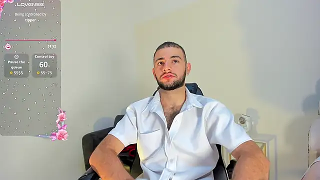 Snapshot of MaximusDick1_ chatting on 07.16.26 MaximusDick1 online show from 07.16.26