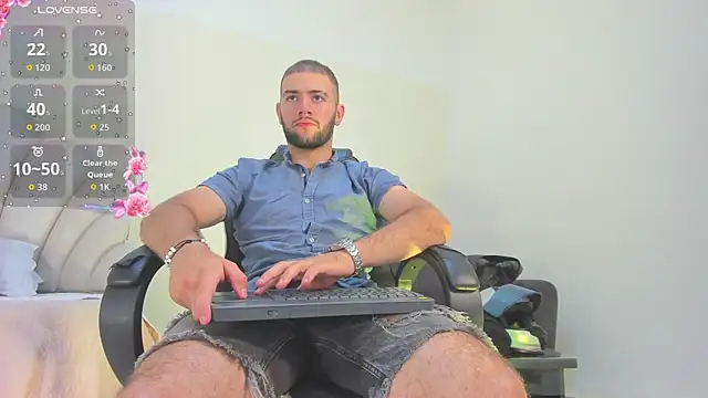 Snapshot of MaximusDick1_ chatting on 07.17.26 MaximusDick1 online show from 07.17.26