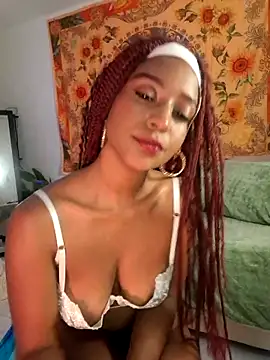 Lorena Vieira  online show from 11.28.25