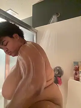 Snapshot of Ectorius chatting on 11.26.25 Ectorius online show from 11.26.25