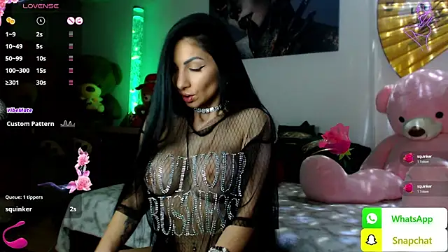 EvelynAisha online show from 01.25.25