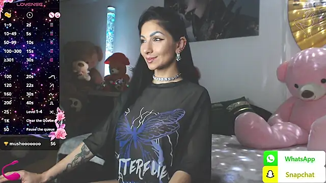 EvelynAisha online show from 01.27.25