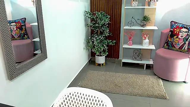 Dalila Sky online show from 03.12.25