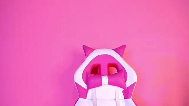 Mereo leona online show from 12.14.24