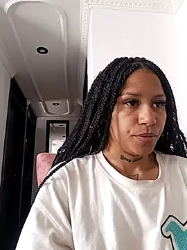 devi black13  online show from 03.03.25