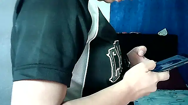 Im Milan Rs online show from 12.02.25