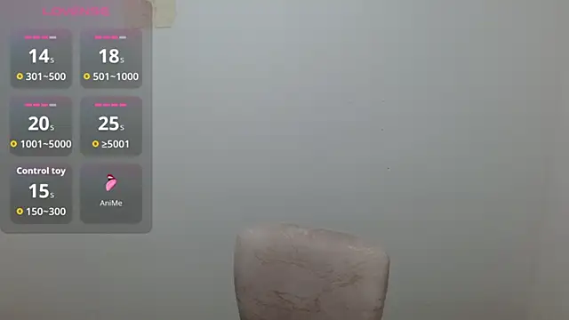 Snapshot of Alia_grey21 chatting on 11.26.25 Alia grey21 online show from 11.26.25