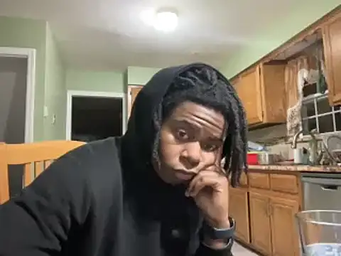Snapshot of tokenkingtn chatting on 03.17.25 tokenkingtn online show from 03.17.25
