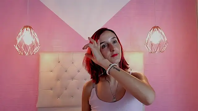 Snapshot of Ambar_Roux_ chatting on 02.03.25 Ambar Roux online show from 02.03.25