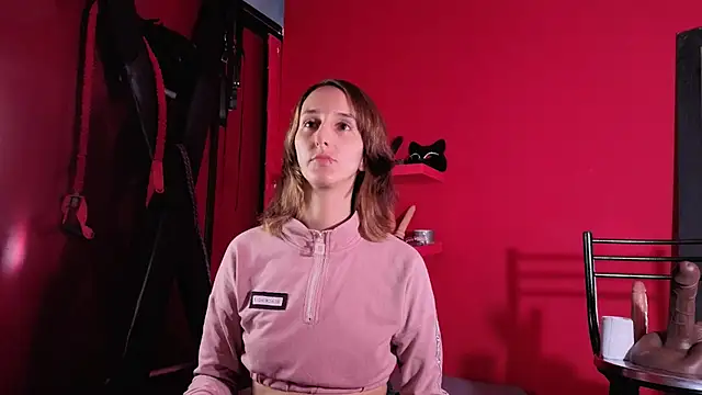 Snapshot of Ambar_Roux_ chatting on 11.22.25 Ambar Roux online show from 11.22.25