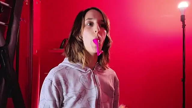 Ambar Roux  online show from 03.10.26