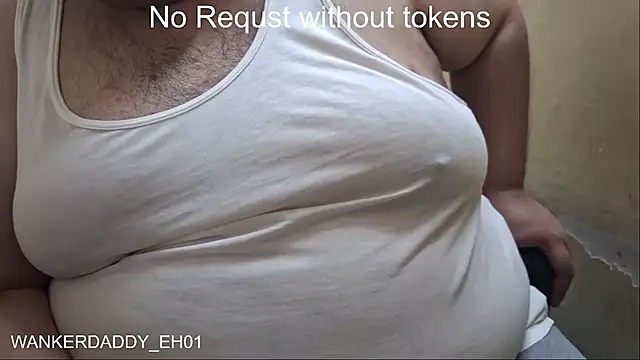 Snapshot of WANKERDADDY_EH01 chatting on 12.26.24 WANKERDADDY EH01 online show from 12.26.24