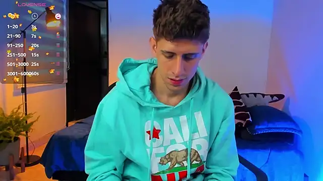 Snapshot of Jasperjoness chatting on 11.19.25 Jasperjoness online show from 11.19.25