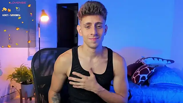 Snapshot of Jasperjoness chatting on 11.21.25 Jasperjoness online show from 11.21.25