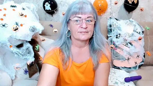 Snapshot of SiberiabBerry chatting on 11.02.25 SiberiabBerry online show from 11.02.25