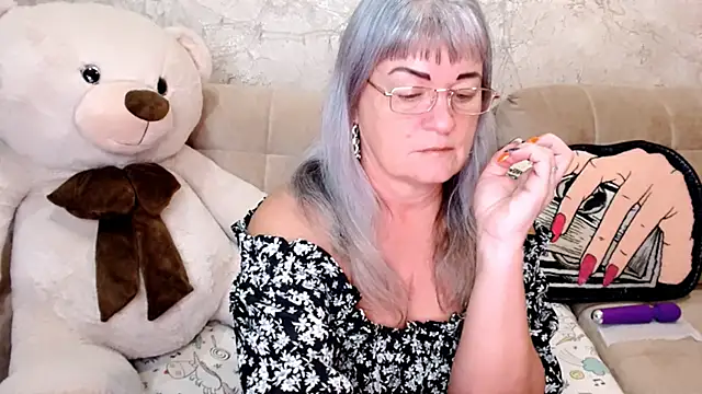 Snapshot of SiberiabBerry chatting on 11.07.25 SiberiabBerry online show from 11.07.25