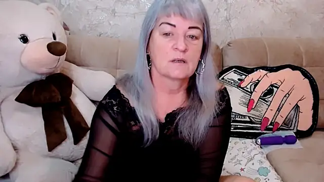 Snapshot of SiberiabBerry chatting on 11.10.25 SiberiabBerry online show from 11.10.25