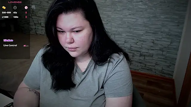 Snapshot of NicaMeow chatting on 03.11.25 NicaMeow online show from 03.11.25