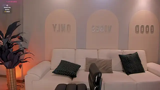 ValeriaRoldanX online show from 05.16.26