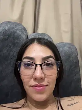 StaceyJones1 online show from 03.05.25