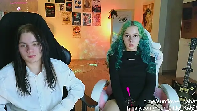 812sunflowerinahat online show from 02.23.25