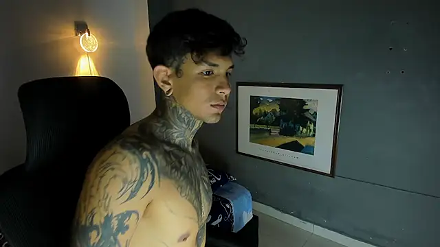 Travistanner 28 online show from 12.23.25