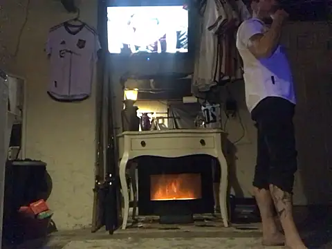 Snapshot of Gman143187 chatting on 12.12.24 Gman143187 online show from 12.12.24